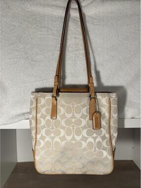 COACH vintage Signature Tote 6090 shoulder bag